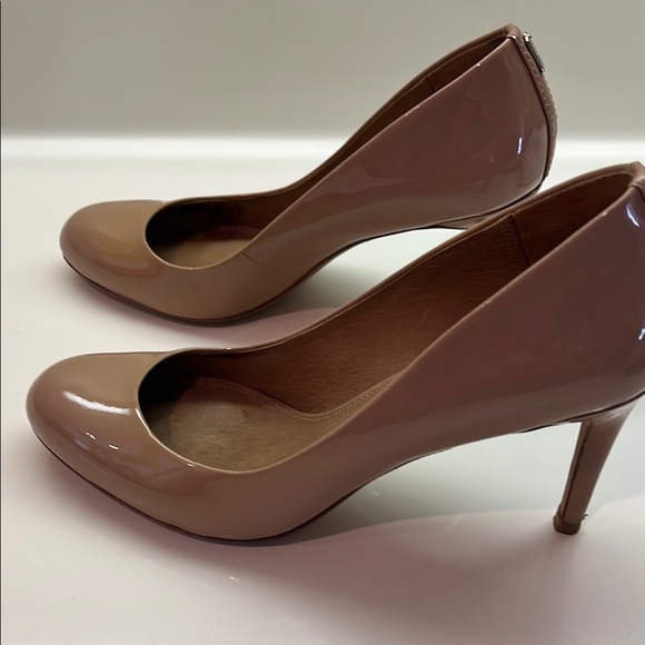 Coach Women's Glossy Brown Heels - Picture 3 of 9